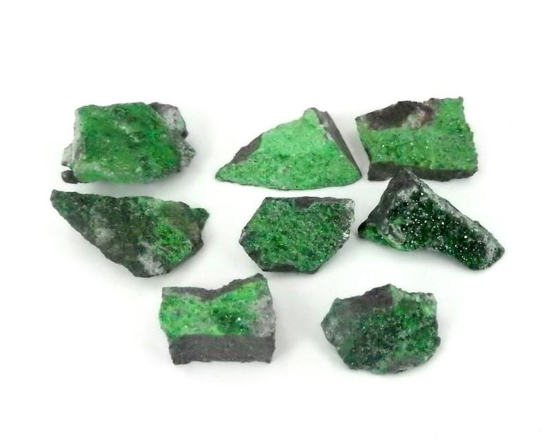 Uvarovite Stone - Rare Stone (RK37B3-04)